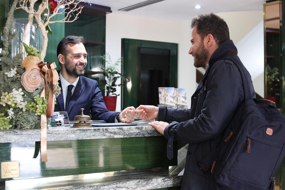 Hotel Cristallo Relais, Sure Collection By Western Tivoli