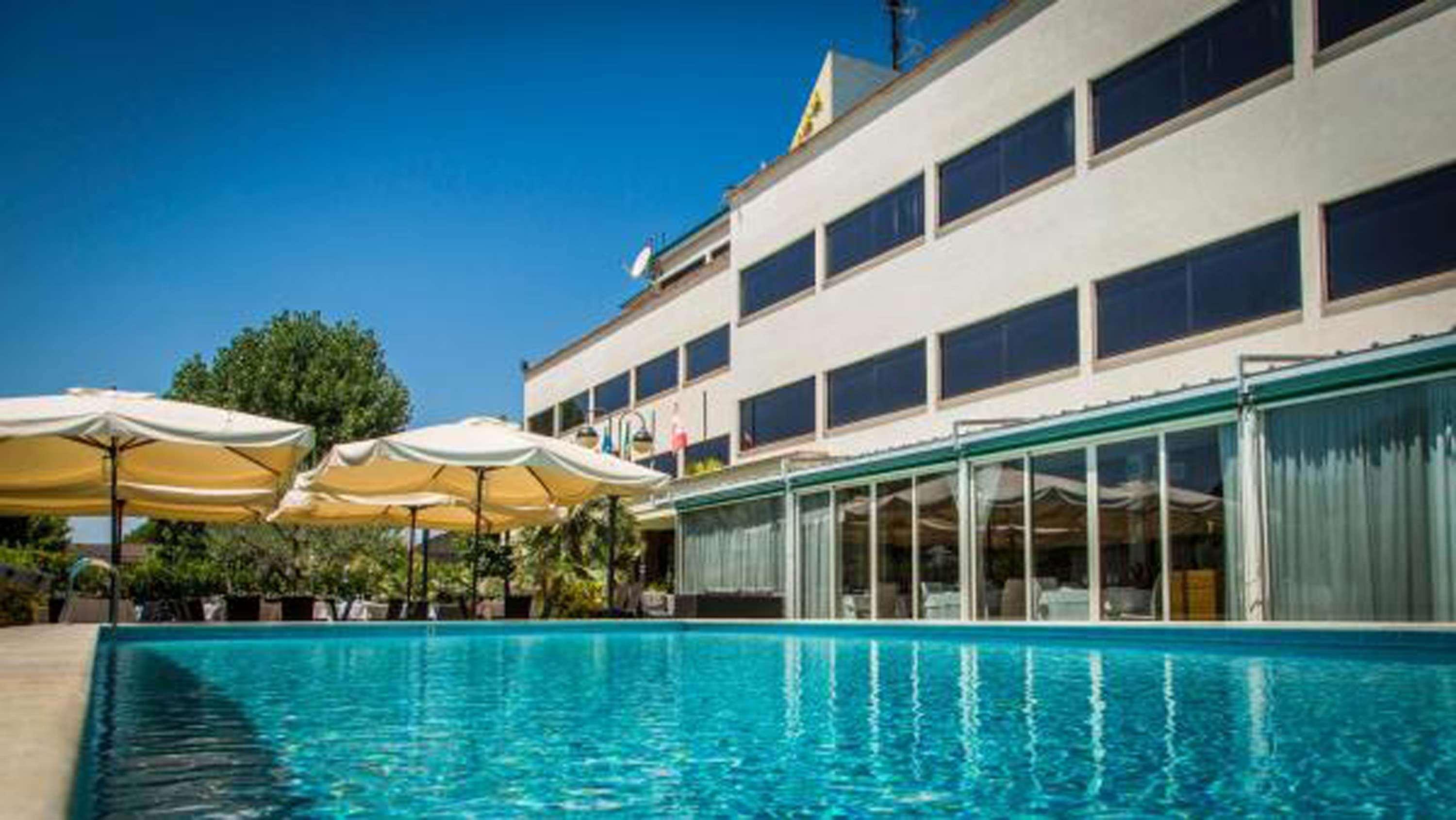 Cristallo Relais, Sure Collection By Western 3*